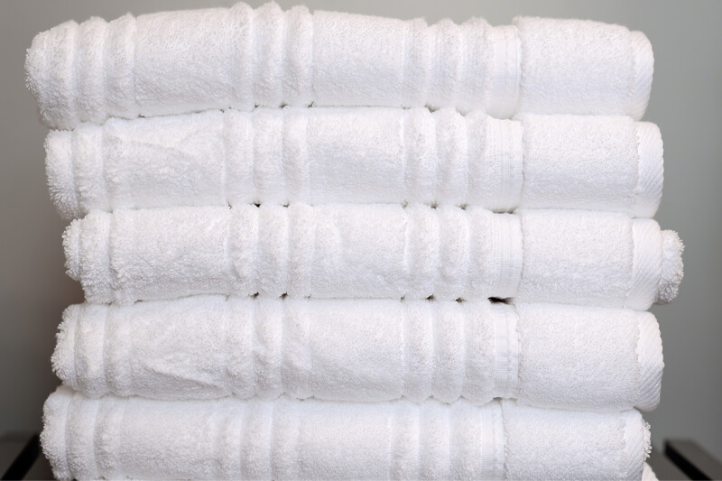 Body Line Bath Towel
